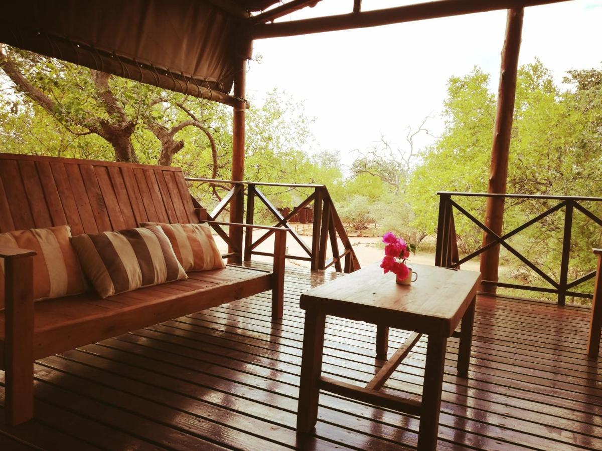 Kelora Bush Camp 호텔 호에드스프뤼트 외부 사진